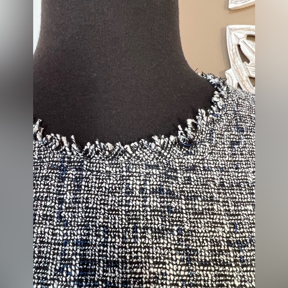 ⭐️ Banana Republic Tweed Fit and Flare Dress Size 4 - Picture 15 of 16